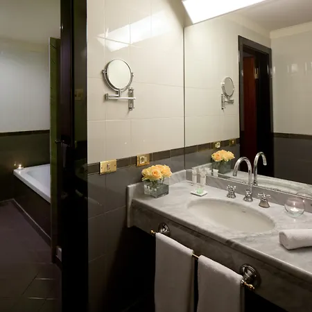 Szálloda Starhotels Du Parc