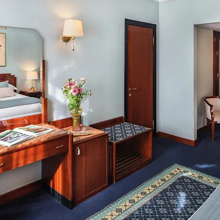 Starhotels Du Parc بارما