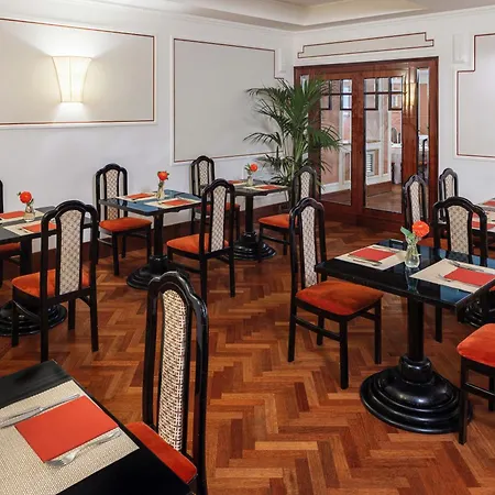 Hotel Starhotels Du Parc 4*